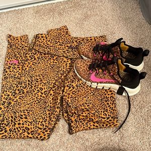 Nike cheetah and neon pink  leggings w matching Nike Metcon sneakers